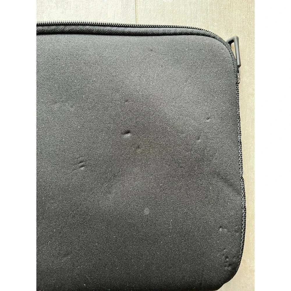 Amazon Basics 13 Inch Laptop Tablet iPad Protective Sleeve Case Black Zip